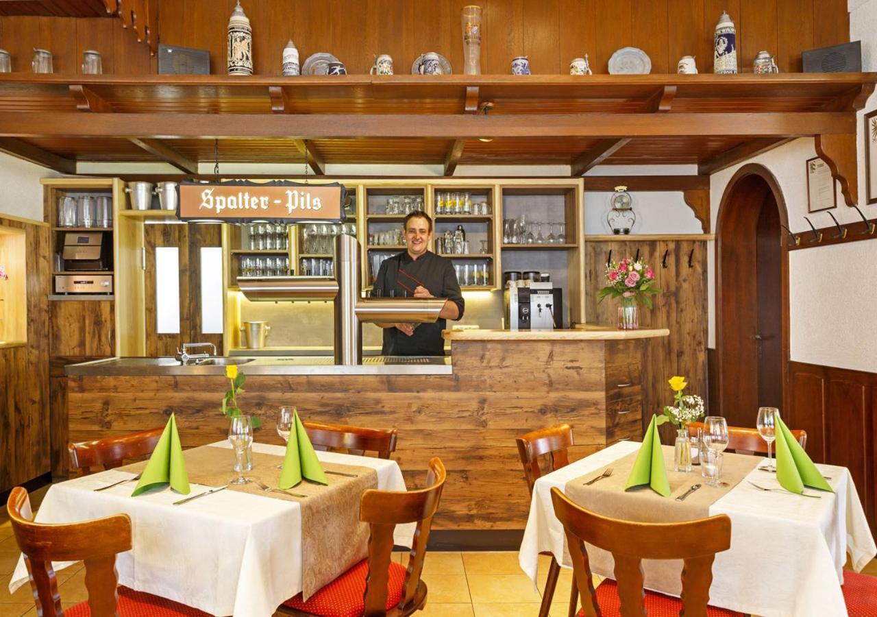 Hotel Gasthof Krone Spalt Extérieur photo