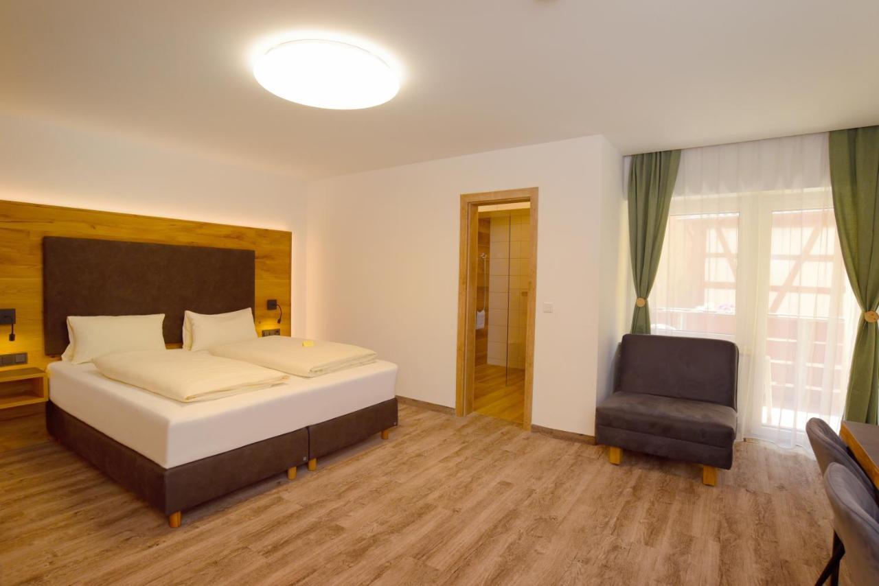 Hotel Gasthof Krone Spalt Extérieur photo
